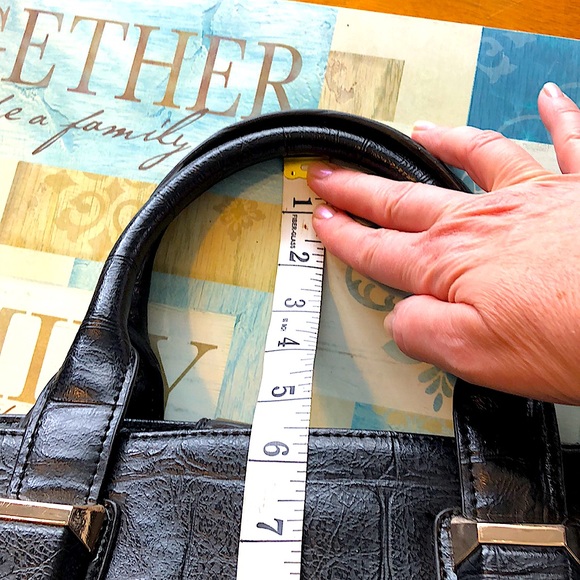 Sondra Roberts Squared handbag - Picture 8 of 12